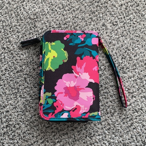 Vera Bradley Lighten Up RFID 3-in-1 Crossbody - Picture 2 of 6